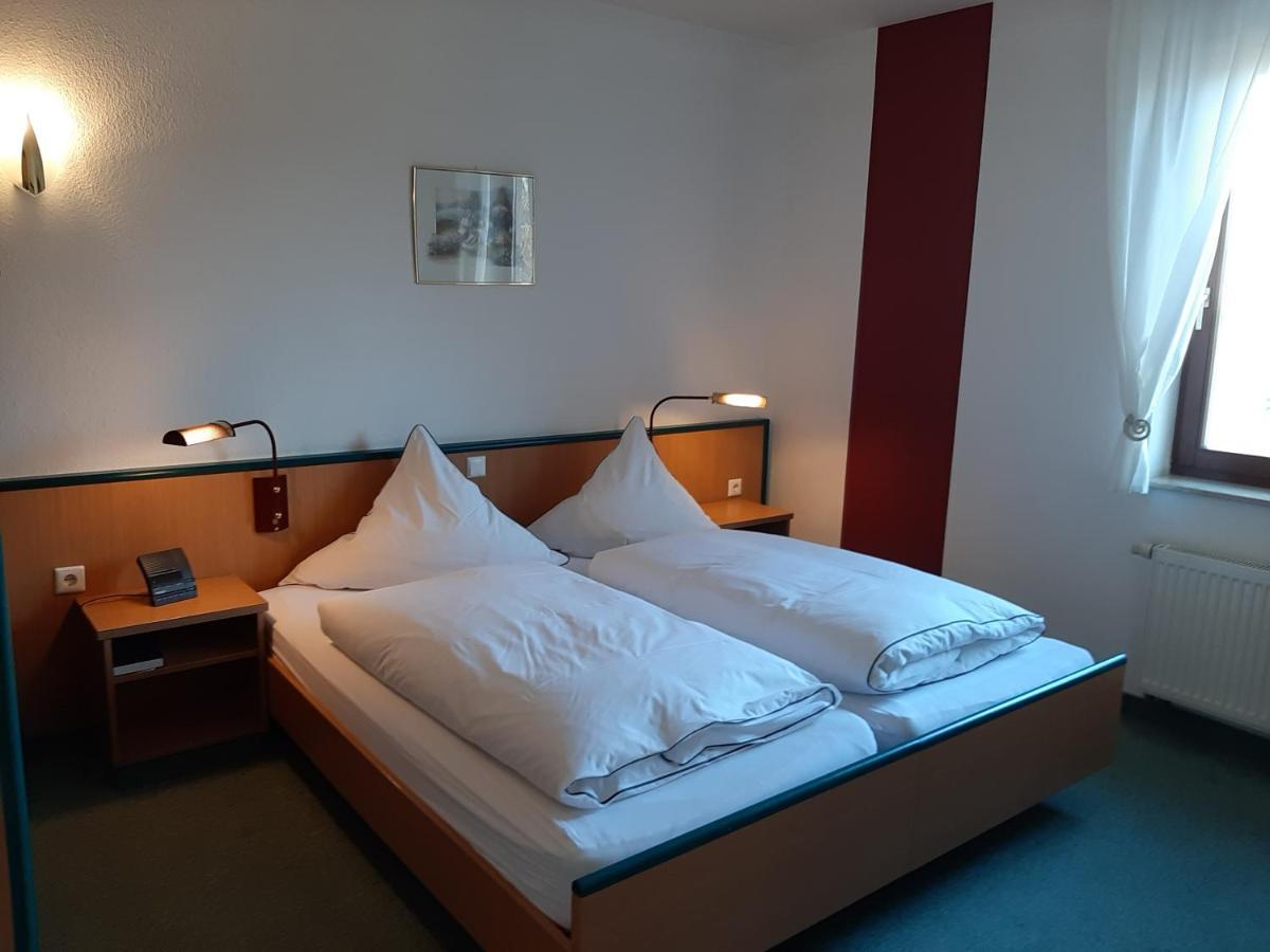 Hotel & Restaurant Eichholz คาสเซล ภายนอก รูปภาพ