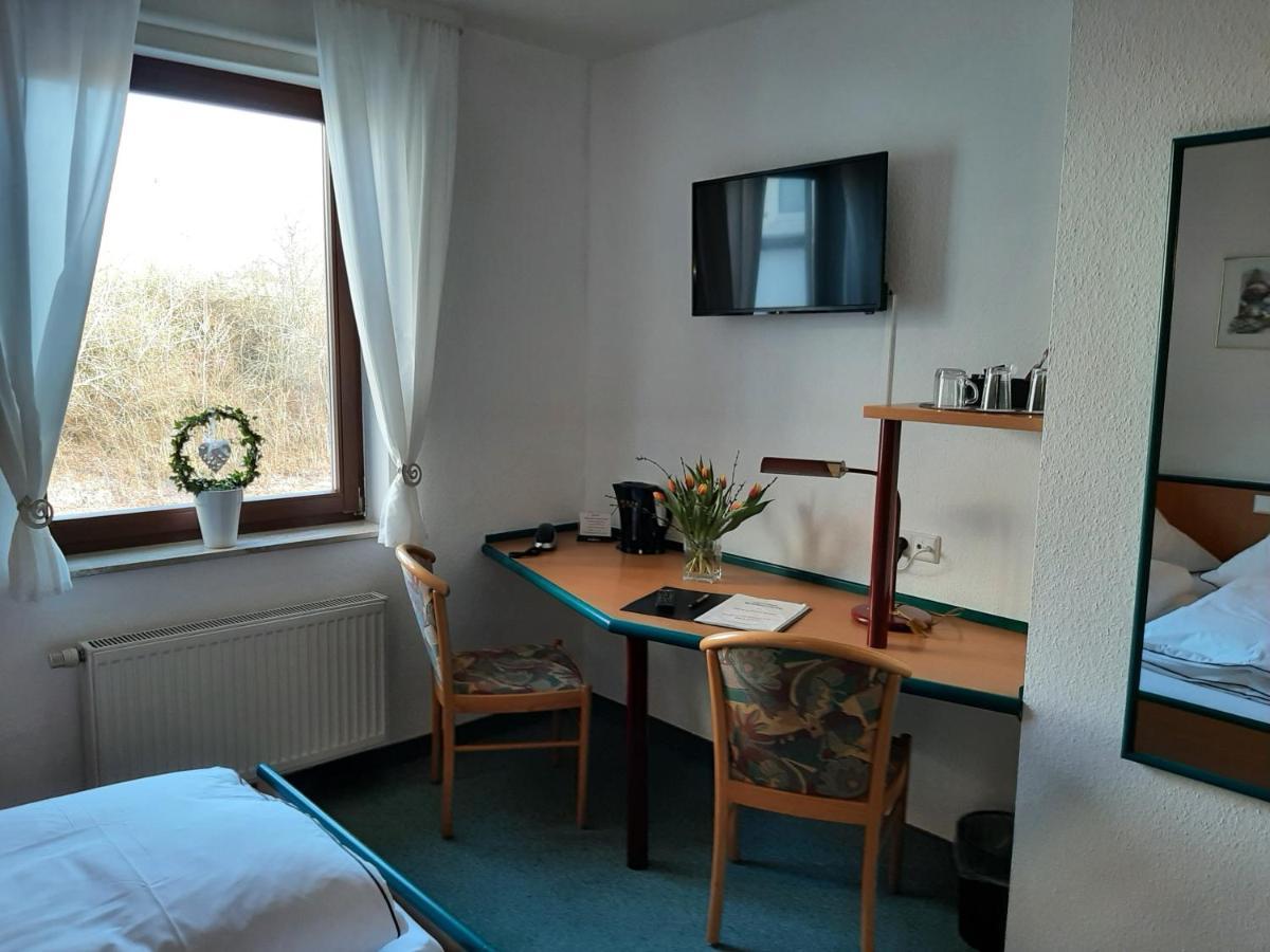 Hotel & Restaurant Eichholz คาสเซล ภายนอก รูปภาพ